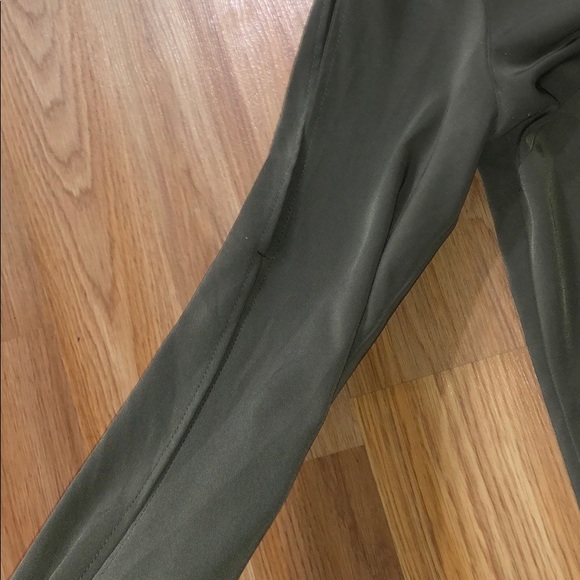 Green bcbgen dress - Picture 2 of 2